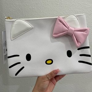 Hello Kitty Pouch Stoney Clover